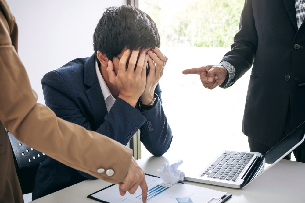 8-tips-for-avoiding-workplace-conflicts-674792.jpg