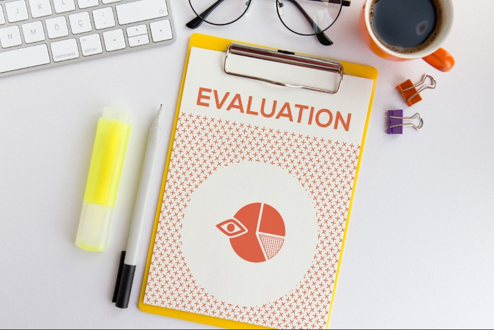 tips-for-regular-performance-evaluations-to-maintain-employee-performance-325200.jpg